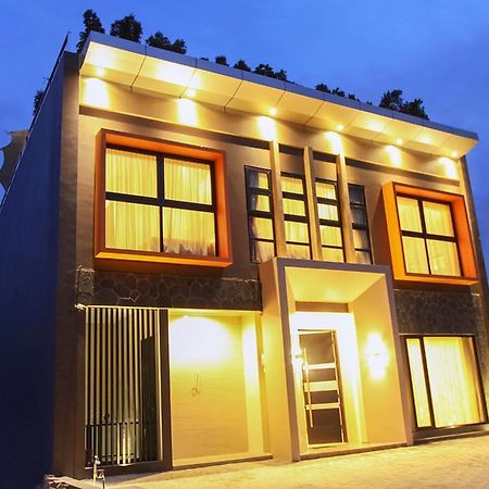 Daily Home Villa Dago Bandung Værelse billede